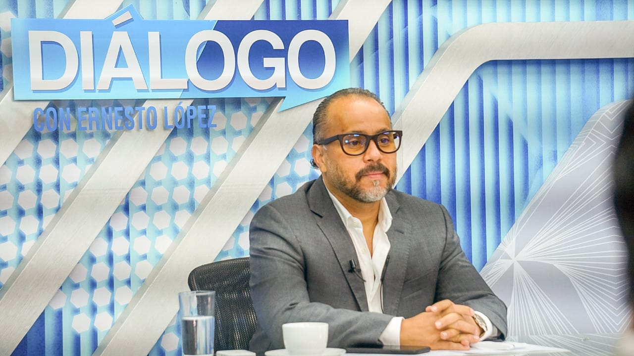 Ernesto Castro señala que en el pasado los diputados sí llegaban a CAPRES pero a recibir directrices y recoger sus encargos ernesto-castro-senala-que-en-el-pasado-los-diputados-si-llegaban-a-capres-pero-a-recibir-directrices-y-recoger-sus-encargos